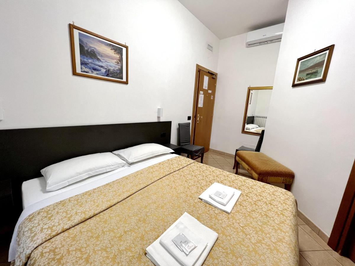 Hotel Domus Termini ローマ エクステリア 写真