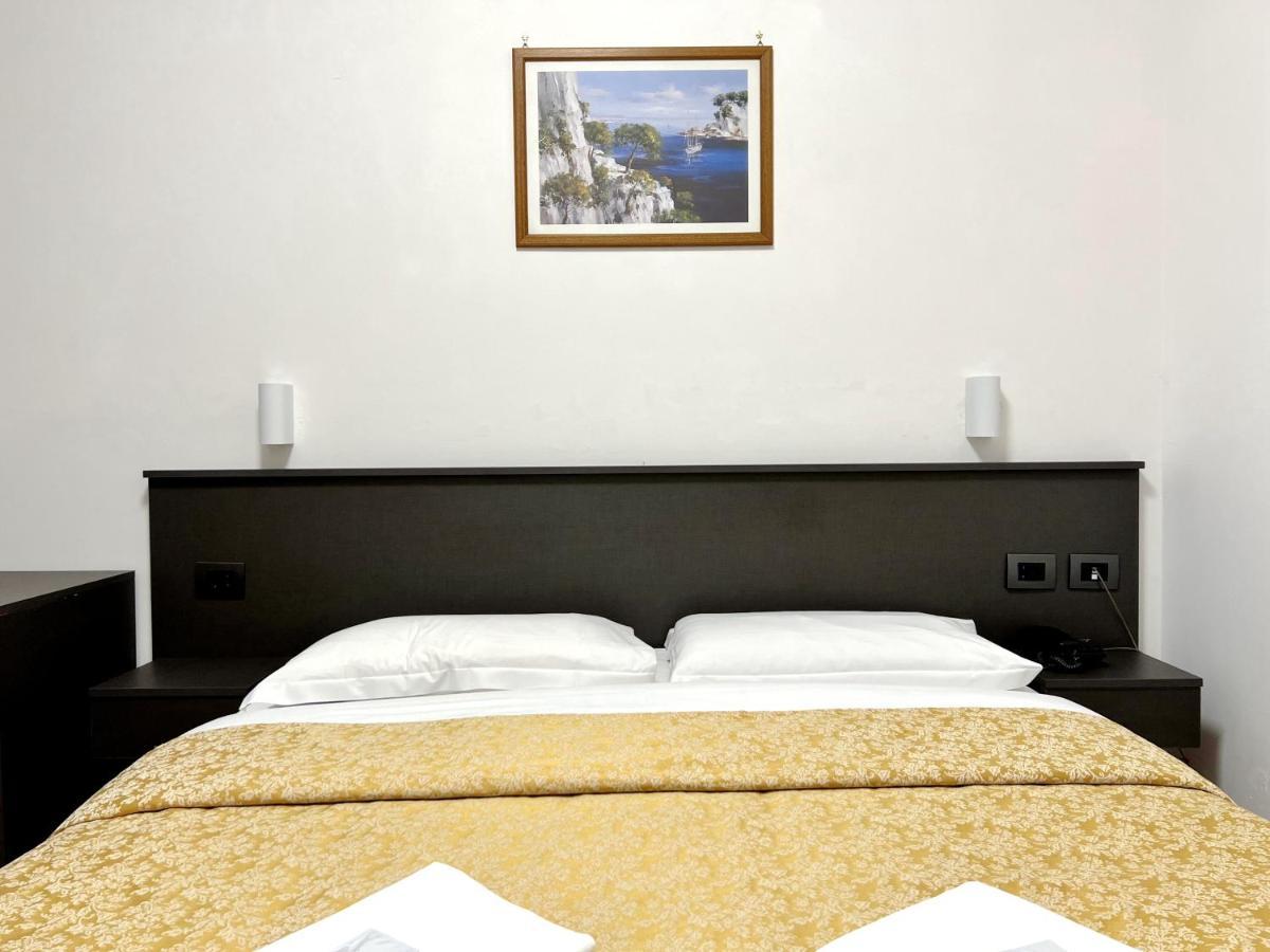 Hotel Domus Termini ローマ エクステリア 写真